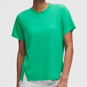 Lululemon Kelly Green Workout Top